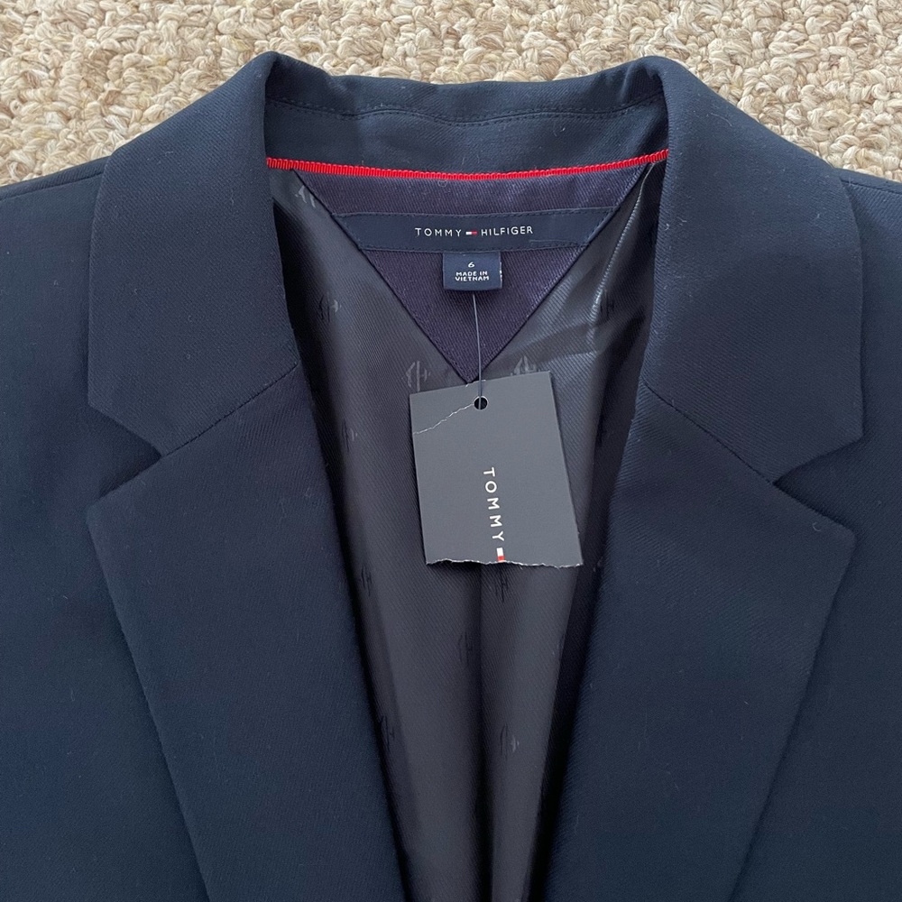 RARE Tommy Hilfiger Limited Edition Navy Blazer | Gold Buttons & Red Collar - Picture 4 of 16